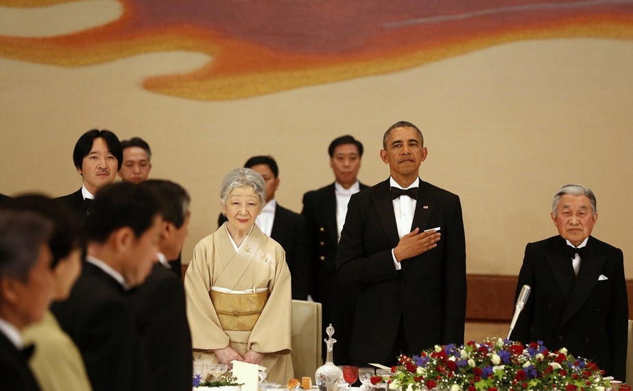 日本天皇夫妇皇宫宴请奥巴马