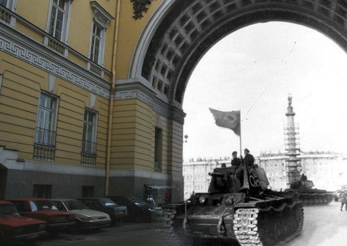 1941年6月22日，欧洲轴心国集团决定联合入侵苏联领土，这次攻势也开始了人类历史上规模最大的地面战争爆发，但此举让原本几乎统辖整个欧洲地区的轴心国被迫投入大量军力来维持作战优势。