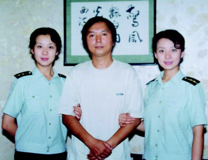 细数解放军双胞胎姐妹军花