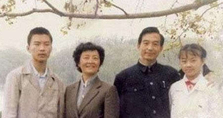 温家宝的瞬间