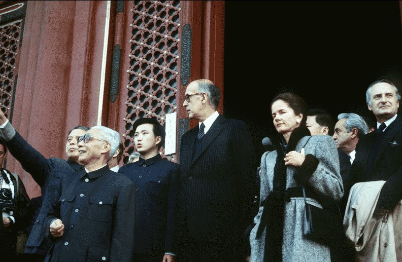 1980年10月1日，北京，法国总统德斯坦及夫人访问北京。