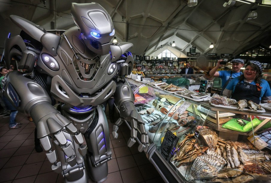 机器人亮相莫斯科菜市场