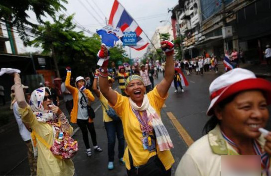 外媒析泰国未来政局三大焦点 英拉恐被禁足政坛